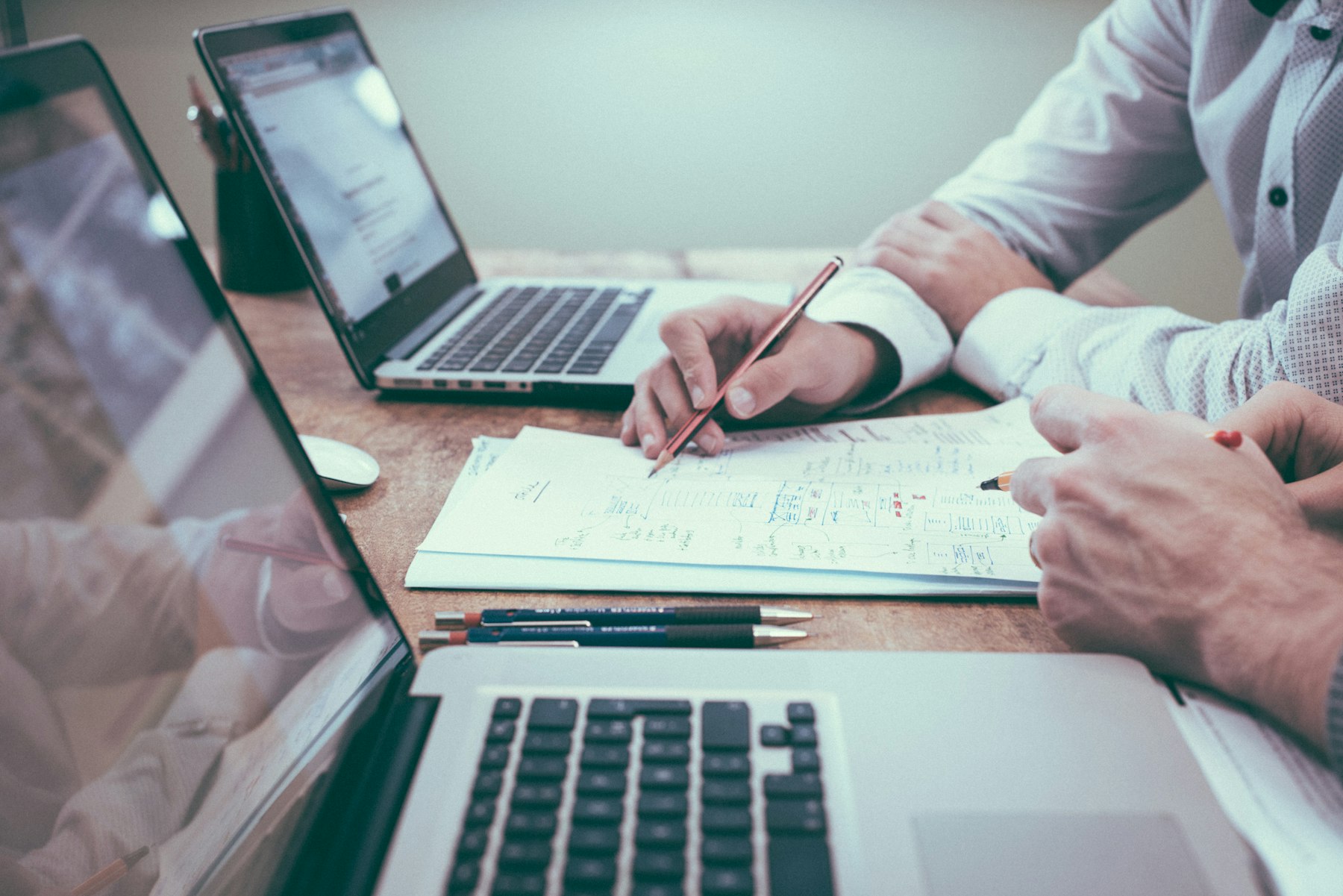 Account Payables Outsourcing vs. In-house: Making the Right Decision